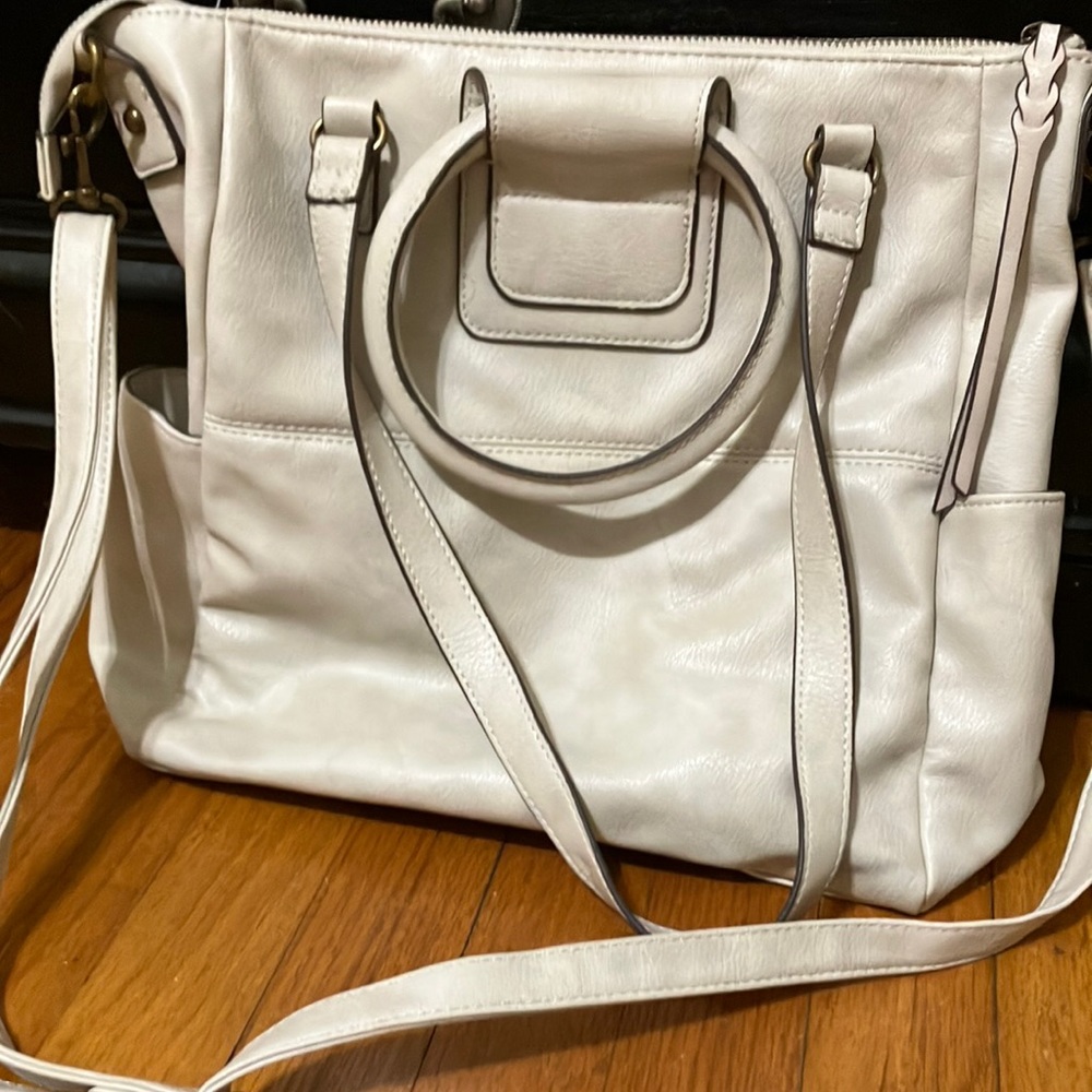 Cream purse